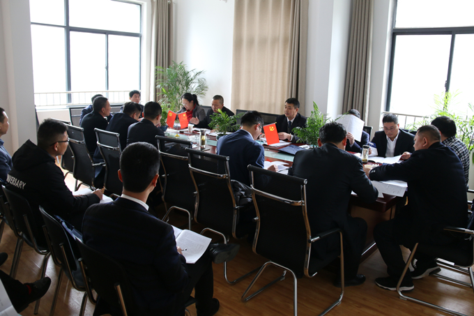 公司紀(jì)委書記、工會主席參加第三代表團討論